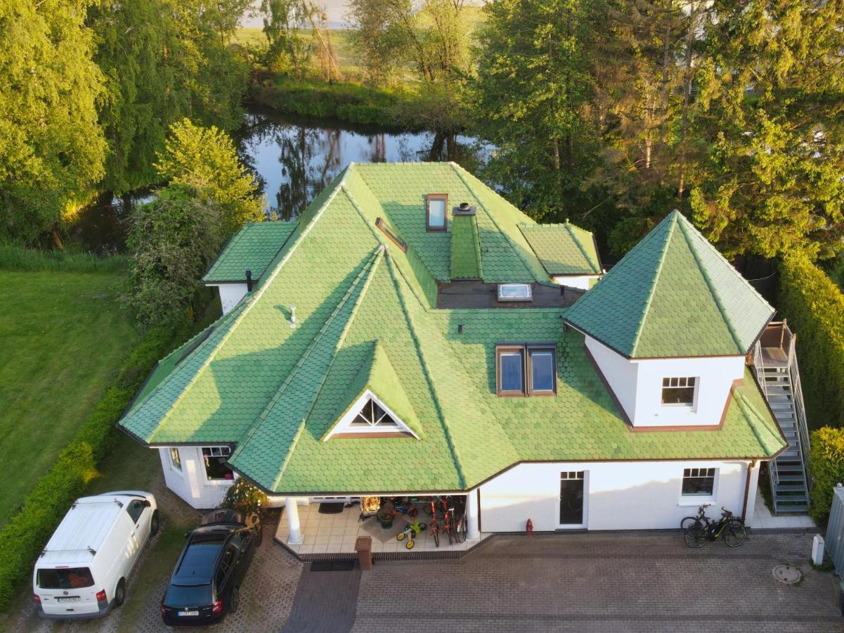Moderne Maisonette-Wohnung Am Karpfenteich; Modern Apartment With View Of The Carp Pond Barmstedt Bagian luar foto