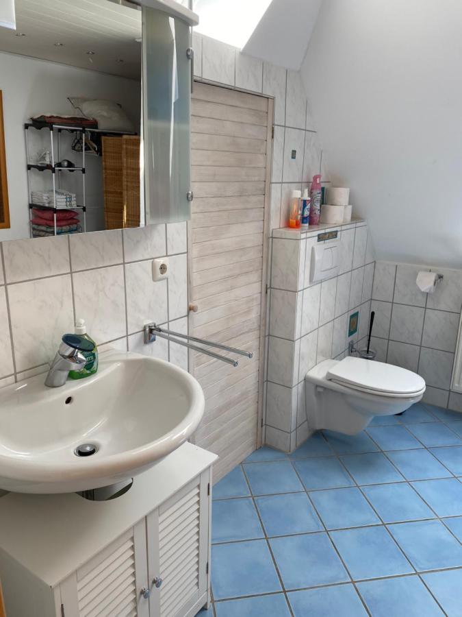 Moderne Maisonette-Wohnung Am Karpfenteich; Modern Apartment With View Of The Carp Pond Barmstedt Bagian luar foto
