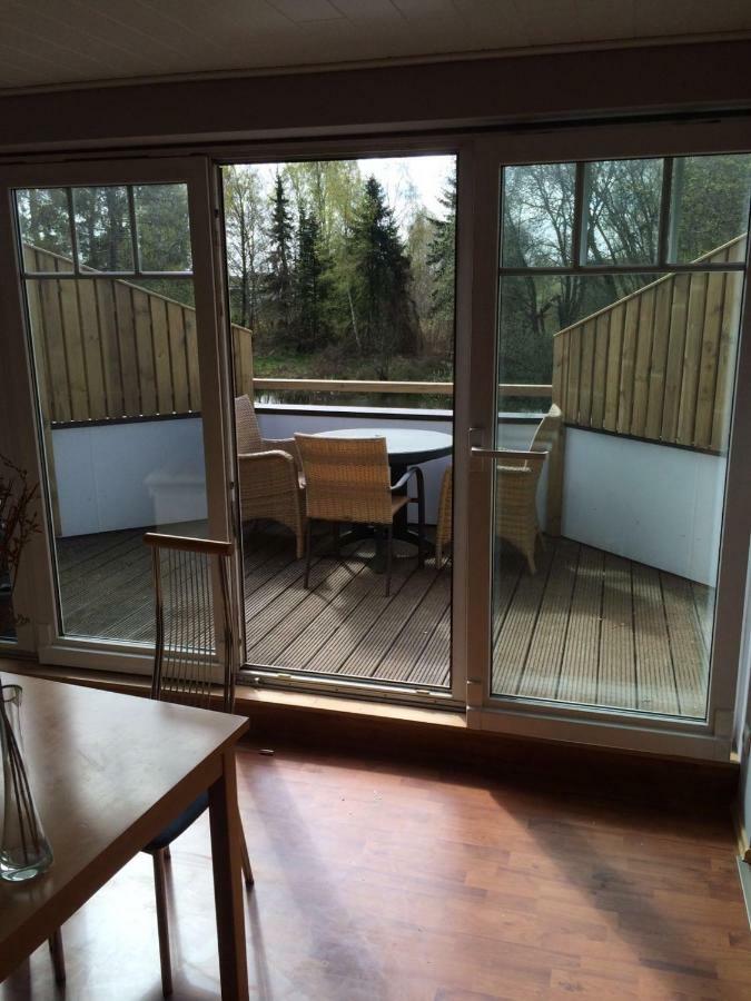 Moderne Maisonette-Wohnung Am Karpfenteich; Modern Apartment With View Of The Carp Pond Barmstedt Bagian luar foto