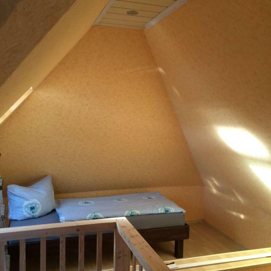 Moderne Maisonette-Wohnung Am Karpfenteich; Modern Apartment With View Of The Carp Pond Barmstedt Bagian luar foto